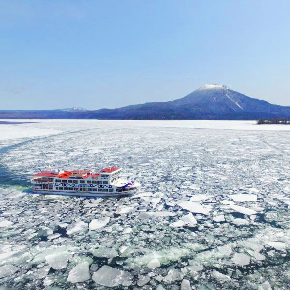 阿寒湖砕氷帯観光遊覧