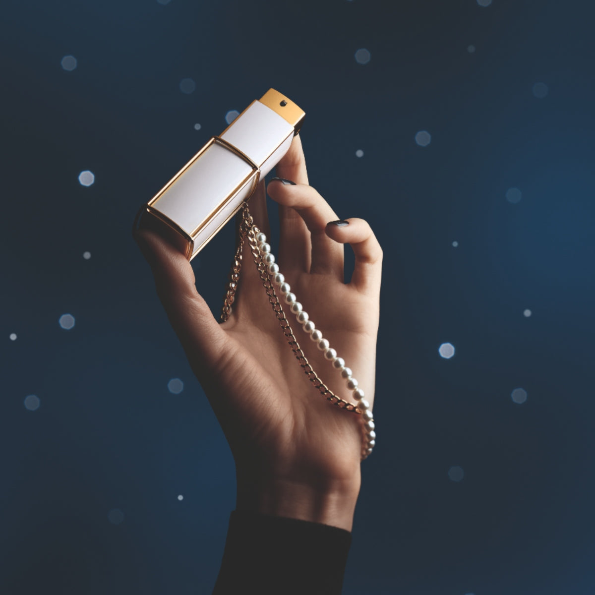 シャネルオンラインブティック限定発売! まるでジュエリーのようなフレグランス スプレイ