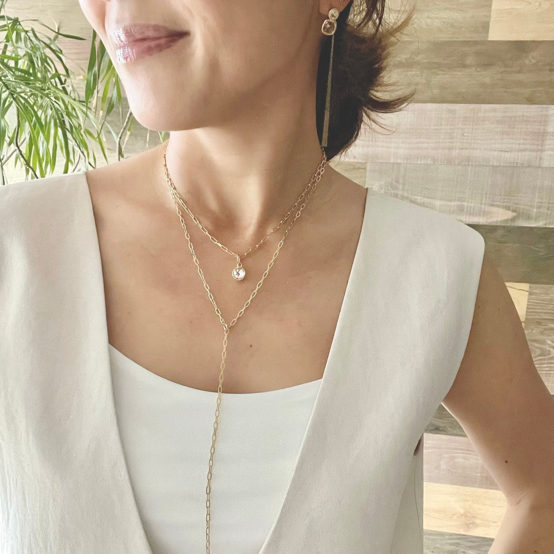 レイヤードでも豪華一点張りでもOK！デコルテを華やかに飾るテクニック