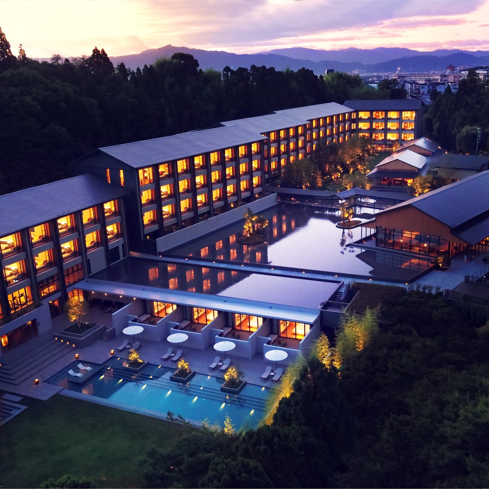 「ROKU KYOTO, LXR Hotels & Resorts」